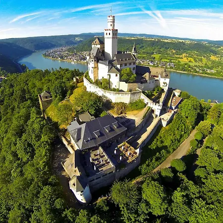 ** Im Weltkulturerbe Nahe Loreley Niederburg